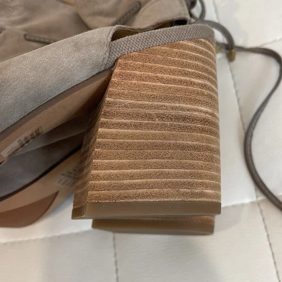 FRANCO SARTO SUEDE TIE BACK ANKLE BOOTS FENWICK 10M - Picture 3 of 5